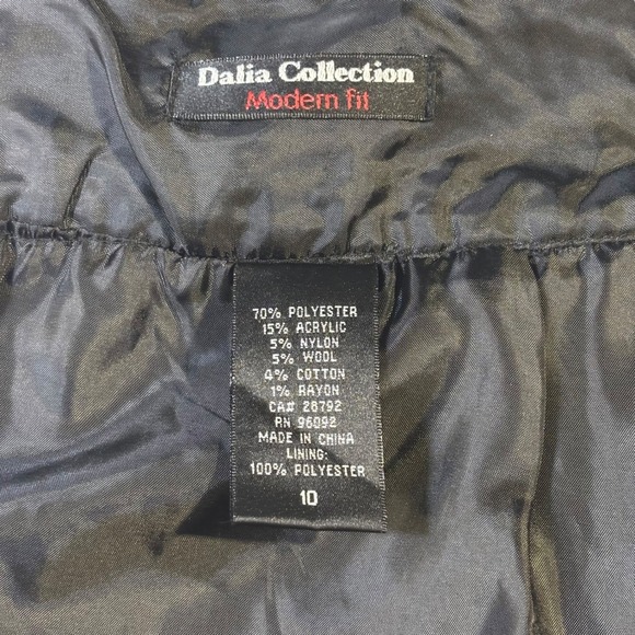 Dalia Collection Skirt Size 10 Modern Fit Aztec Southwestern Geometric - Picture 3 of 6